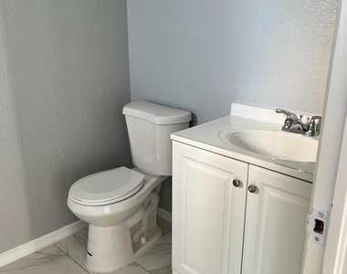 1502 Monte Sanders Lane - Photo Thumbnail 22