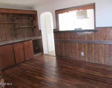 2527 Federal Avenue - Photo Thumbnail 1