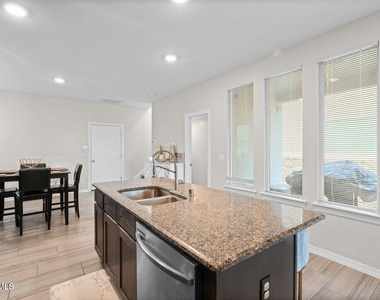 14947 Pebble Hills Boulevard - Photo Thumbnail 9