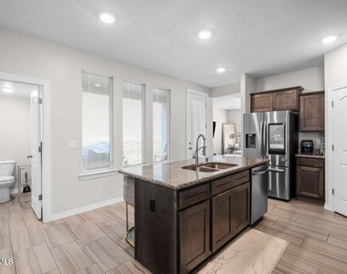 14947 Pebble Hills Boulevard - Photo Thumbnail 10