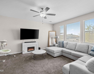 14947 Pebble Hills Boulevard - Photo Thumbnail 5