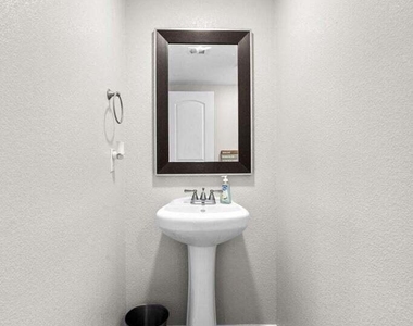 14947 Pebble Hills Boulevard - Photo Thumbnail 16