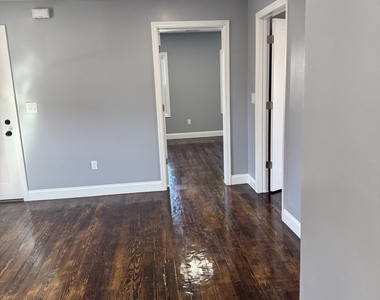 10 Bridgeport Avenue - Photo Thumbnail 5