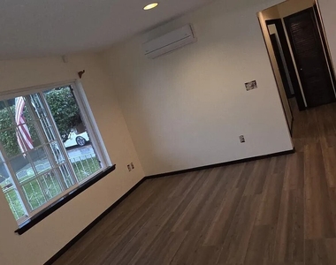 34 Garden Hill Circle - Photo Thumbnail 9