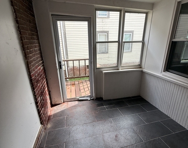 104 Spring Street - Photo Thumbnail 8
