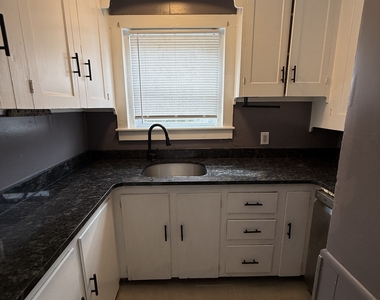104 Spring Street - Photo Thumbnail 3