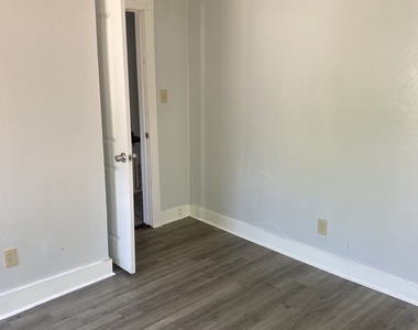 104 Spring Street - Photo Thumbnail 10