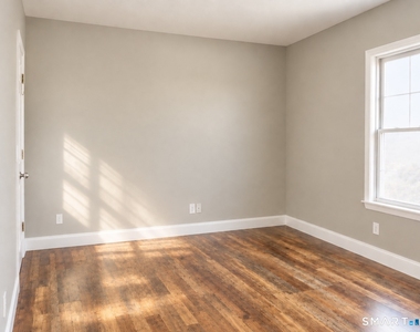 40 Osborne Avenue - Photo Thumbnail 14