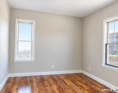40 Osborne Avenue - Photo Thumbnail 12