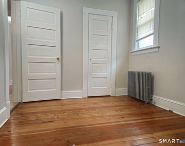 102 Melrose Street - Photo Thumbnail 21