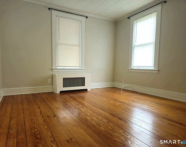 102 Melrose Street - Photo Thumbnail 23
