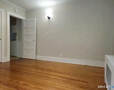 102 Melrose Street - Photo Thumbnail 25