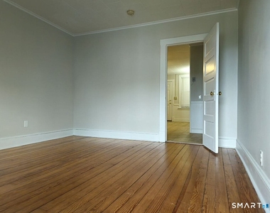 102 Melrose Street - Photo Thumbnail 12