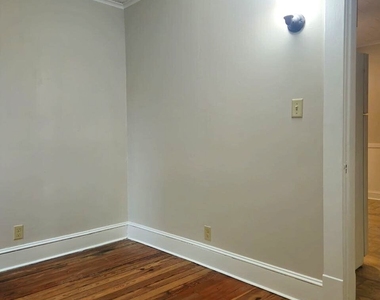 102 Melrose Street - Photo Thumbnail 17