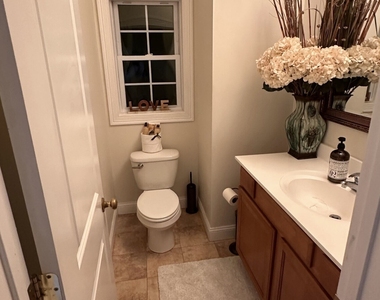 85 Hampton Road - Photo Thumbnail 18