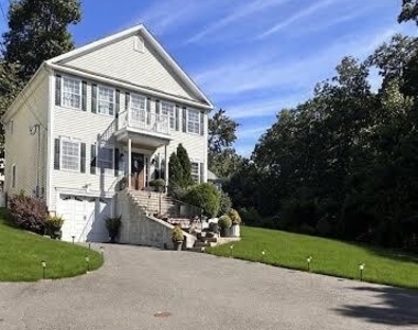 85 Hampton Road - Photo Thumbnail 2