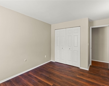 4073 Sanlin Dr - Photo Thumbnail 12