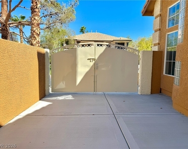 4025 Antique Sterling Court - Photo Thumbnail 12