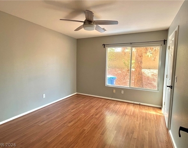 4025 Antique Sterling Court - Photo Thumbnail 31