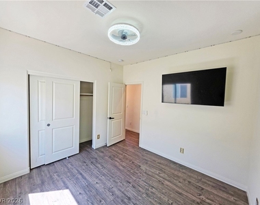 5628 E San Marco Drive - Photo Thumbnail 11