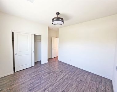 5628 E San Marco Drive - Photo Thumbnail 7