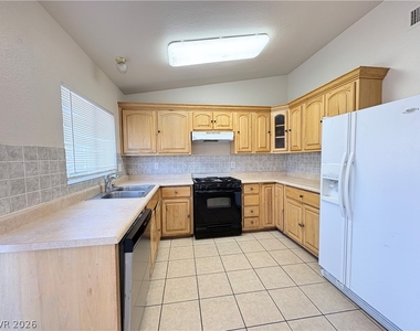 1518 Dawley Street - Photo Thumbnail 5