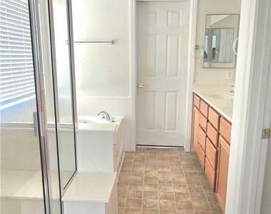 9063 Spring Star Court - Photo Thumbnail 8