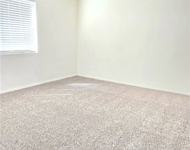 9063 Spring Star Court - Photo Thumbnail 7