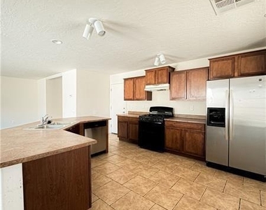 9158 Westchester Hill Avenue - Photo Thumbnail 2