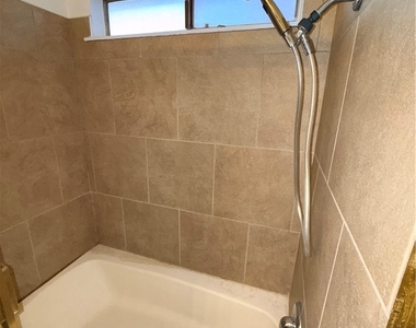 4744 W Twain Avenue - Photo Thumbnail 10