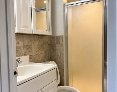 504 Falcon Lane - Photo Thumbnail 18