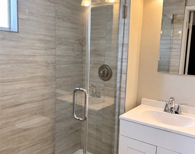 504 Falcon Lane - Photo Thumbnail 20