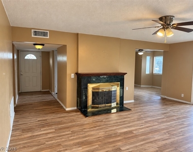 504 Falcon Lane - Photo Thumbnail 12