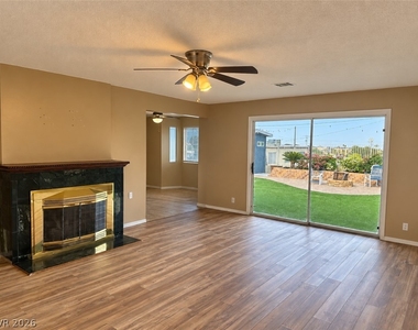 504 Falcon Lane - Photo Thumbnail 11