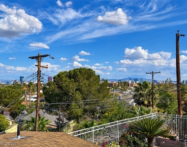 504 Falcon Lane - Photo Thumbnail 42