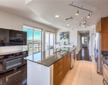 200 W Sahara Avenue - Photo Thumbnail 8
