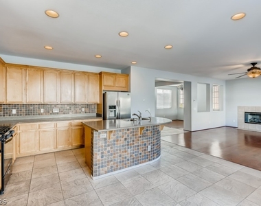 9294 Eaton Creek Court - Photo Thumbnail 6