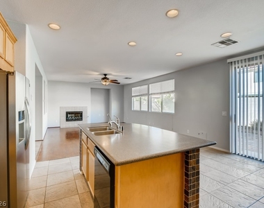 9294 Eaton Creek Court - Photo Thumbnail 7