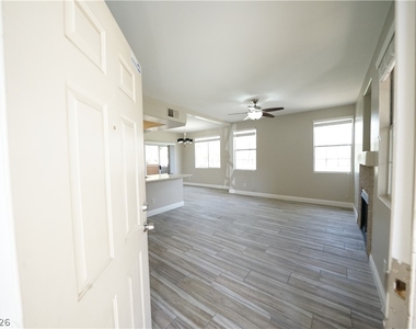 7704 Himalayas Avenue - Photo Thumbnail 3