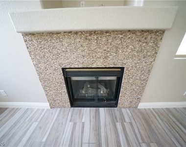 7704 Himalayas Avenue - Photo Thumbnail 6