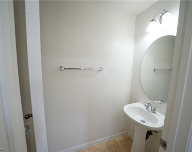 6709 Bluebell Garden Street - Photo Thumbnail 16