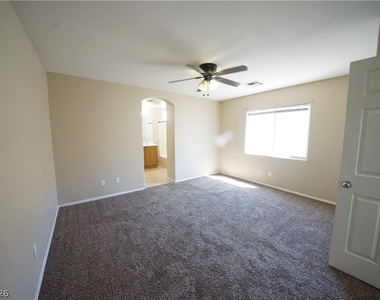 6709 Bluebell Garden Street - Photo Thumbnail 23