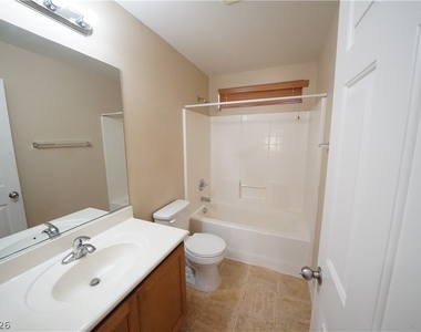 6709 Bluebell Garden Street - Photo Thumbnail 31