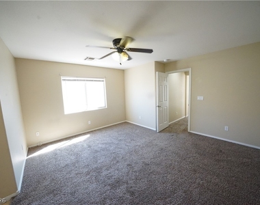 6709 Bluebell Garden Street - Photo Thumbnail 24