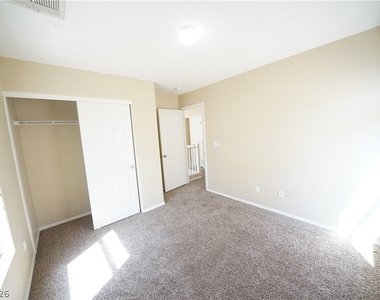 6709 Bluebell Garden Street - Photo Thumbnail 33