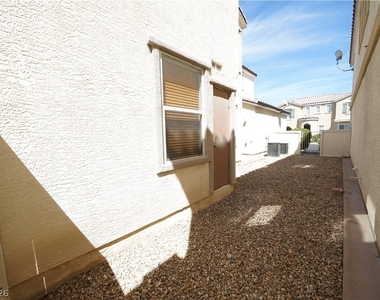 6709 Bluebell Garden Street - Photo Thumbnail 12