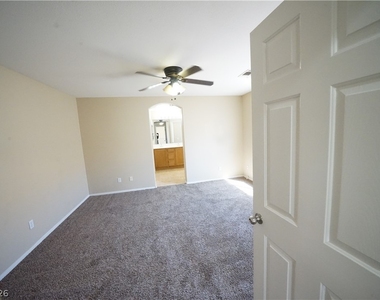 6709 Bluebell Garden Street - Photo Thumbnail 22