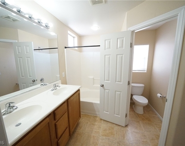 6709 Bluebell Garden Street - Photo Thumbnail 26