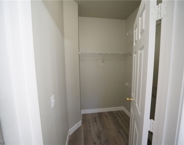 6313 Beige Bluff Street - Photo Thumbnail 21