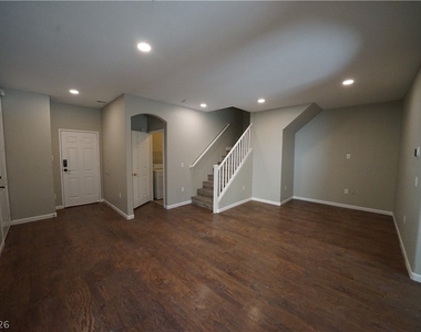 6313 Beige Bluff Street - Photo Thumbnail 4